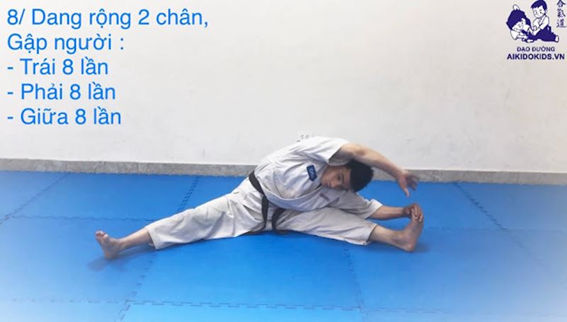 Phần khởi động võ Aikido 2. (Ảnh: Internet)