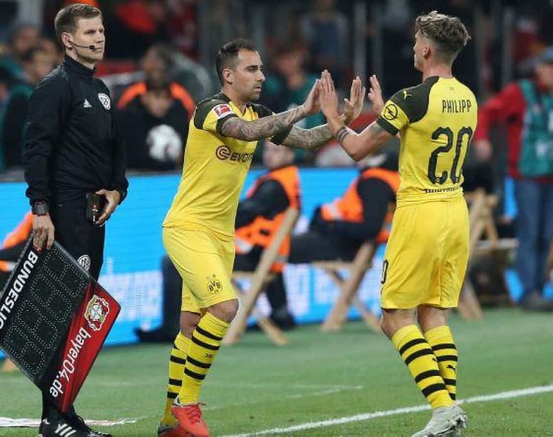 Thay tối đa 5 cầu thủ sau mỗi trận. (Ảnh: Sưu tầm Internet)