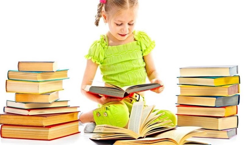 Sách là nguồn tài nguyên cung cấp lượng từ vựng khổng lồ. (Ảnh: sưu tầm internet)
