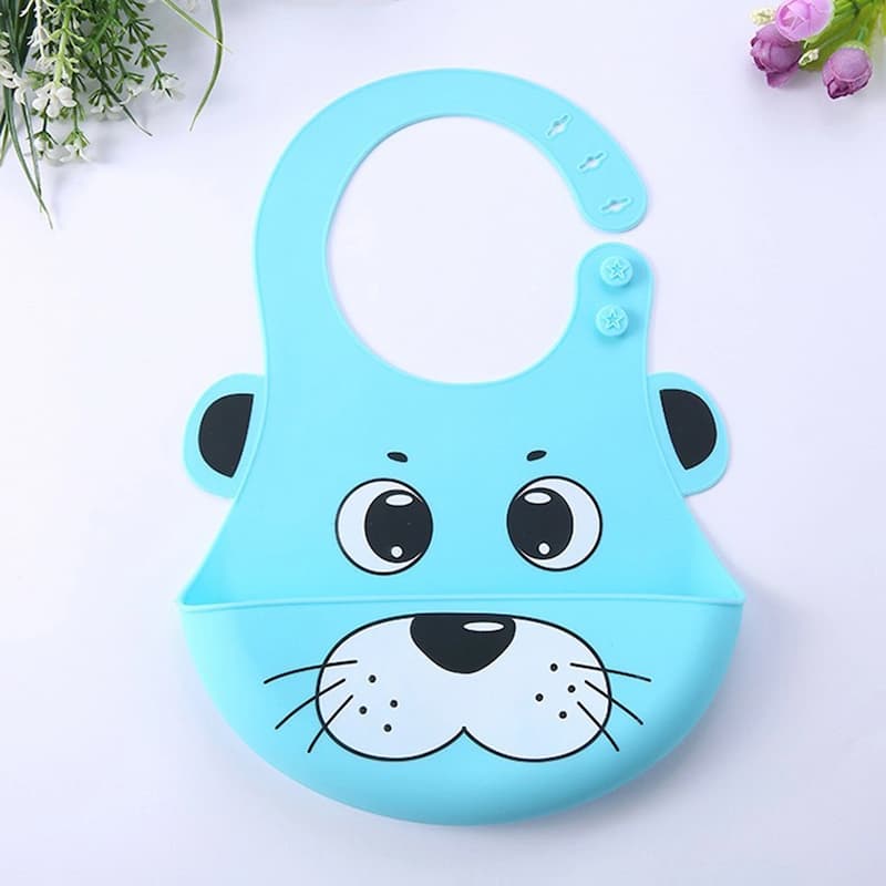 Các loại yếm ăn dặm phổ biến hiện nay. (Ảnh: sưu tầm internet)