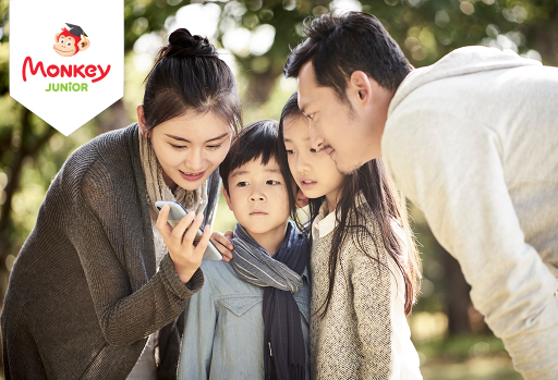 Vai trò của ba mẹ trong việc giúp con bắt đầu học tiếng Anh hiệu quả cùng Monkey Junior
