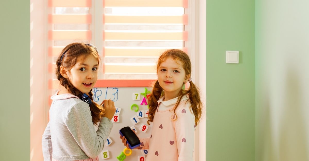 Phương pháp Montessori cho trẻ 0 6 tuổi phát triển toàn diện