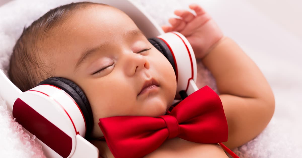 12 cách ru trẻ 2 tháng tuổi ngủ ngon được thực nghiệm thành công 100%
