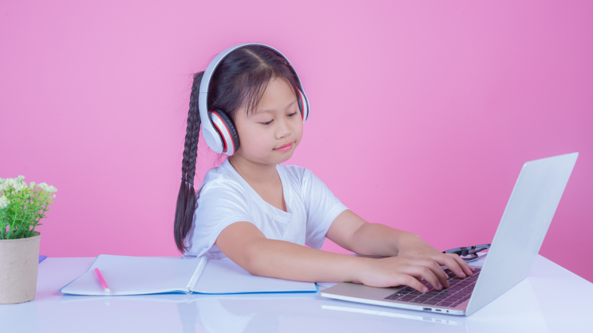 Hướng dẫn toàn diện về kỳ thi IOE lớp 3: Cấu trúc đề, cách ôn luyện & tài liệu