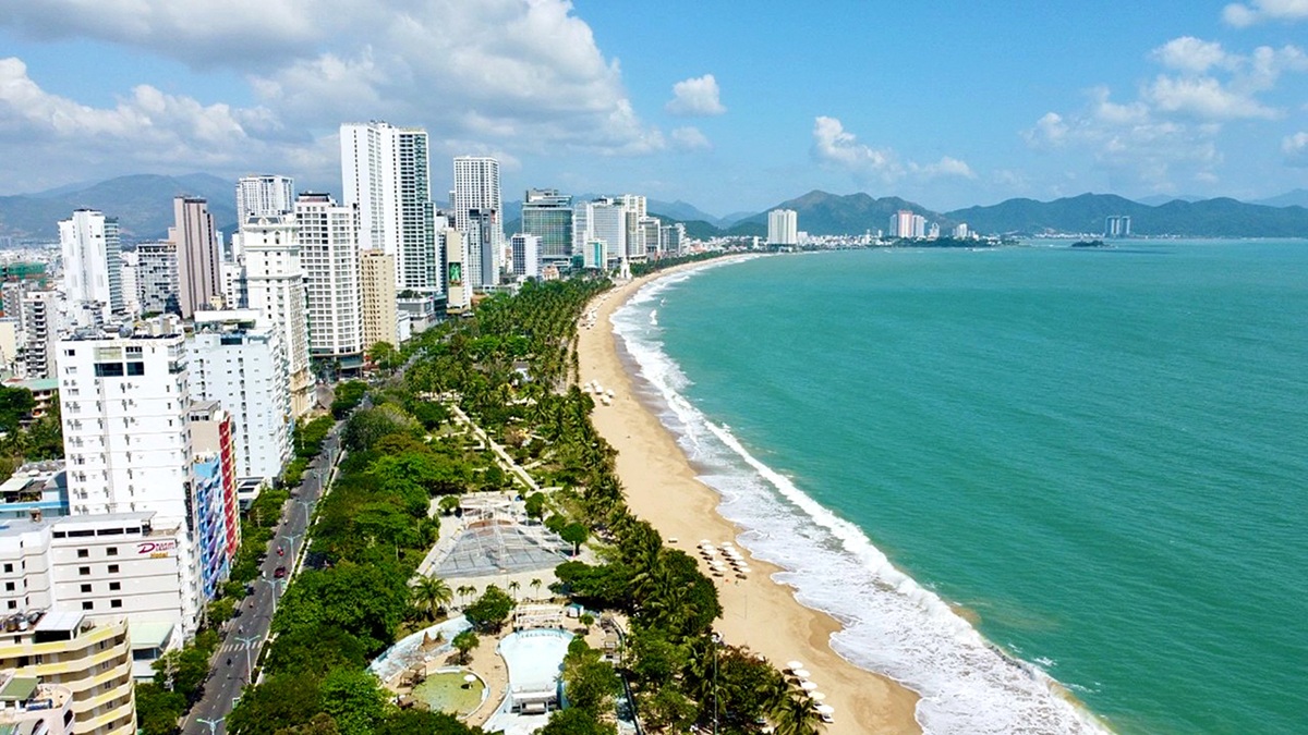 Du lịch Nha Trang: Kinh nghiệm “vi vu” cực tiết kiệm từ A-Z 2025