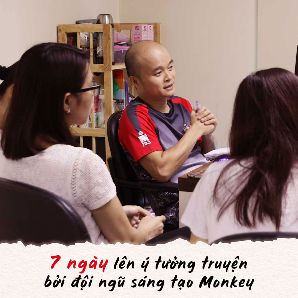 Lên ý tưởng cho truyện Monkey Stories. Ảnh: Monkey.