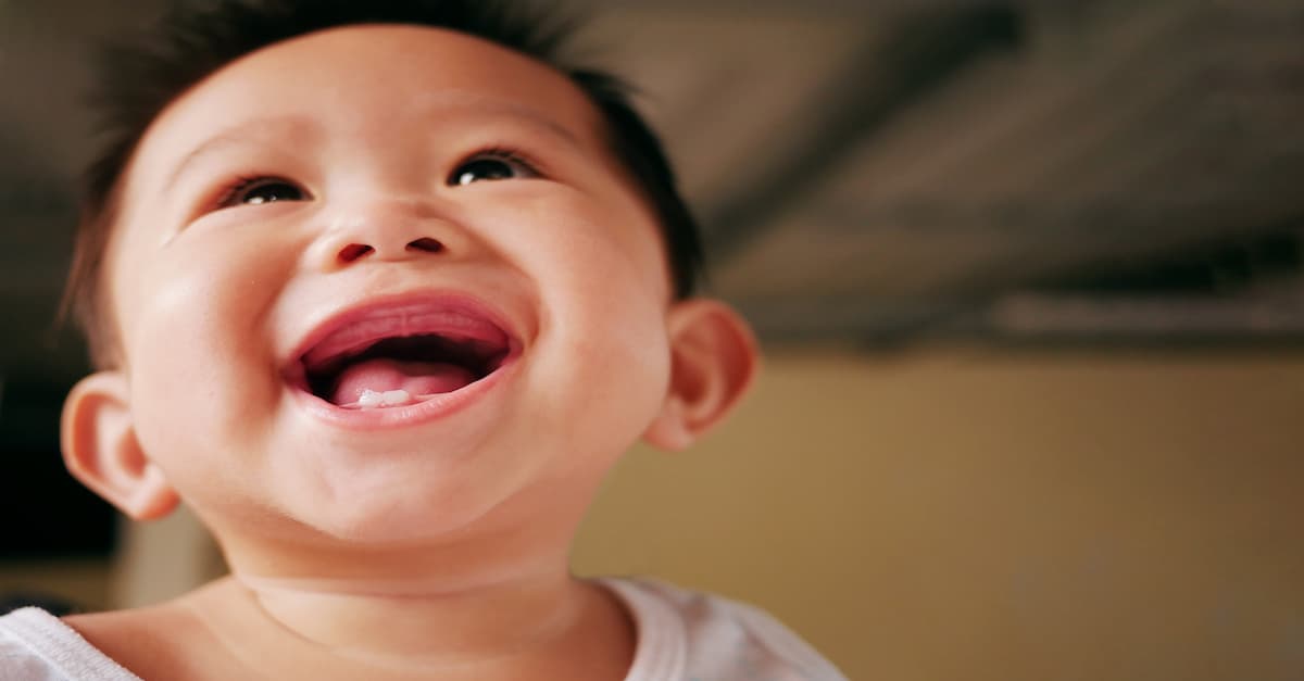 Trẻ mọc răng có bị chảy nước mũi không? Giải đáp từ chuyên gia
