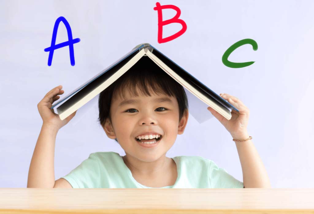 Ứng dụng học tiếng Anh tốt cần tạo sự hứng thú cho trẻ