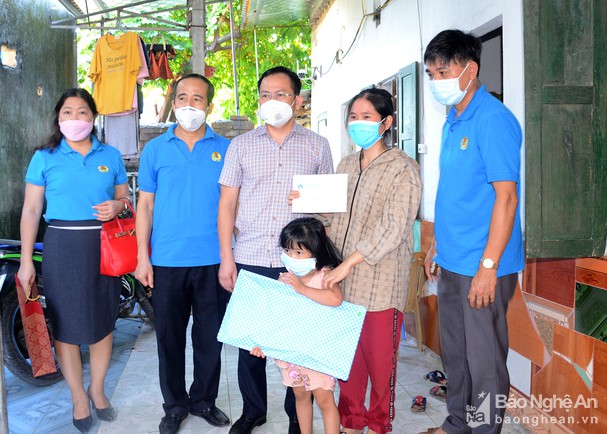 tang-qua-goi-hoc-monkey-2