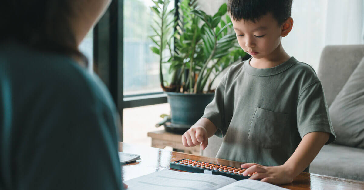 Mách ba mẹ các cách dạy trẻ 2 tuổi học toán giúp phát triển trí tuệ vượt trội trong giai đoạn VÀNG của não bộ